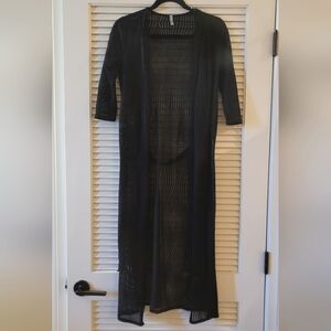 Auditions - Black Lightweight Sheer Pattern Long-Sleeve Cover-Up With Belt